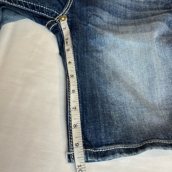 Miss Me Y2K faded flap pocket Bermuda Denim Jean shorts SZ 28 New - Picture 8 of 9